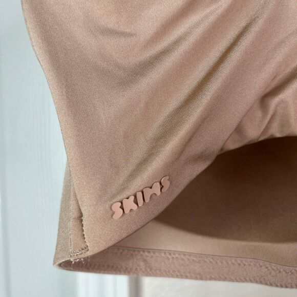 NWT SKIMS Wireless Form T-Shirt Demi Women’s Bra Size 42DDDD #540 - Picture 8 of 12